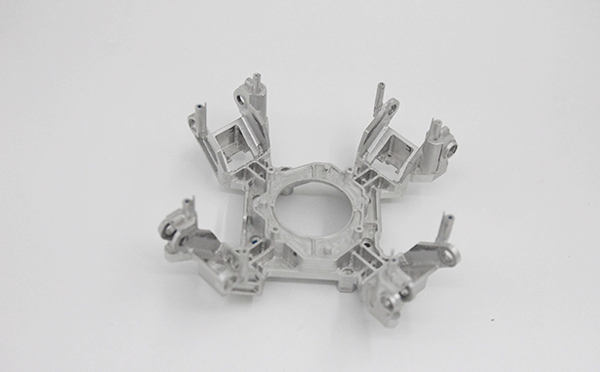 如何挑選深圳手板制作廠家呢